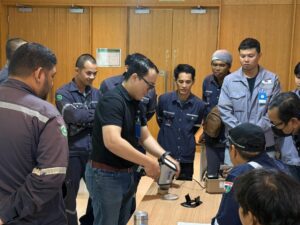 อบรมการใช้งานเครื่อง Handheld XRF Analyzer – Hitachi X-MET8000