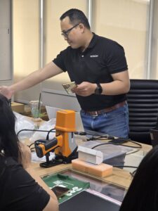 เทรนนิ่งเครื่อง XRF Analyzer X-MET8000